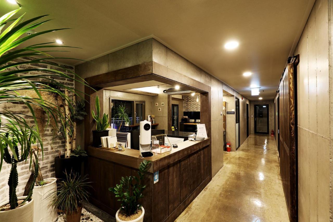 Cornerstone Hotel Seogwipo Exterior foto