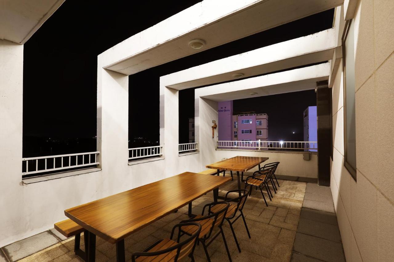 Cornerstone Hotel Seogwipo Exterior foto